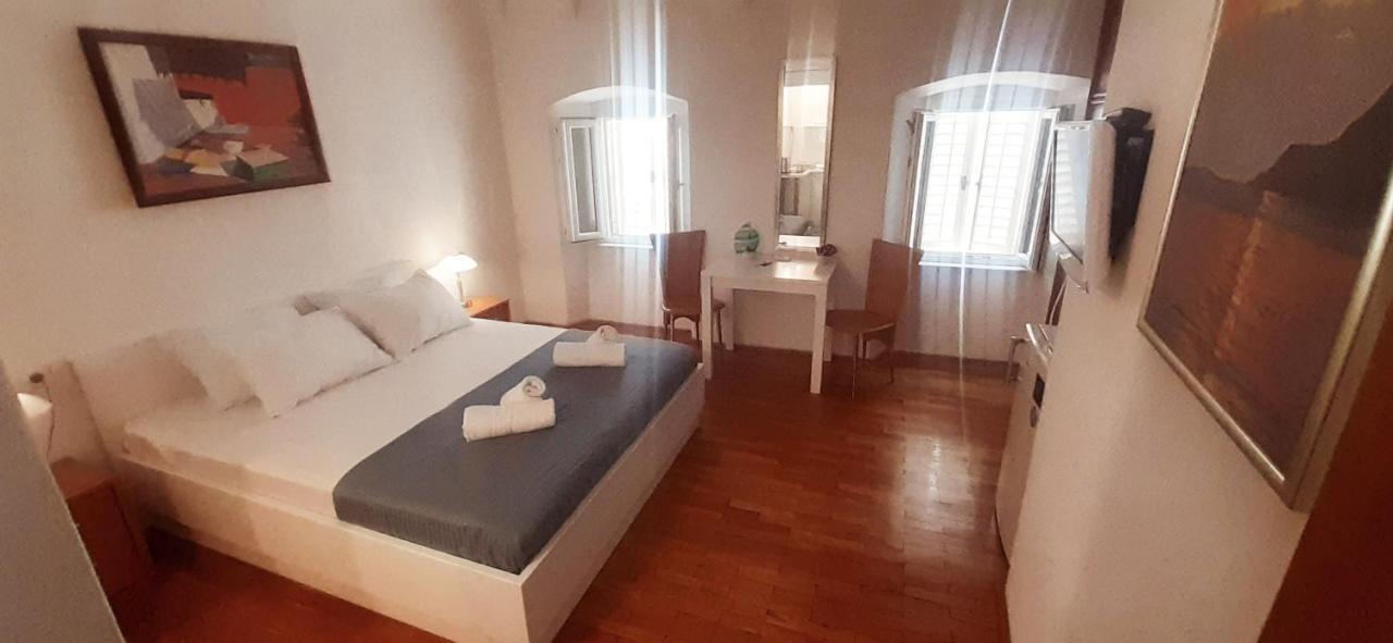 Apartments Peppino - Old Town Dubrovnik Bagian luar foto